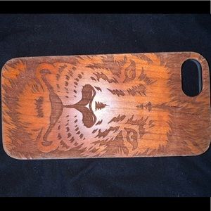 Wooden craved lion IPHONE 6s CASE